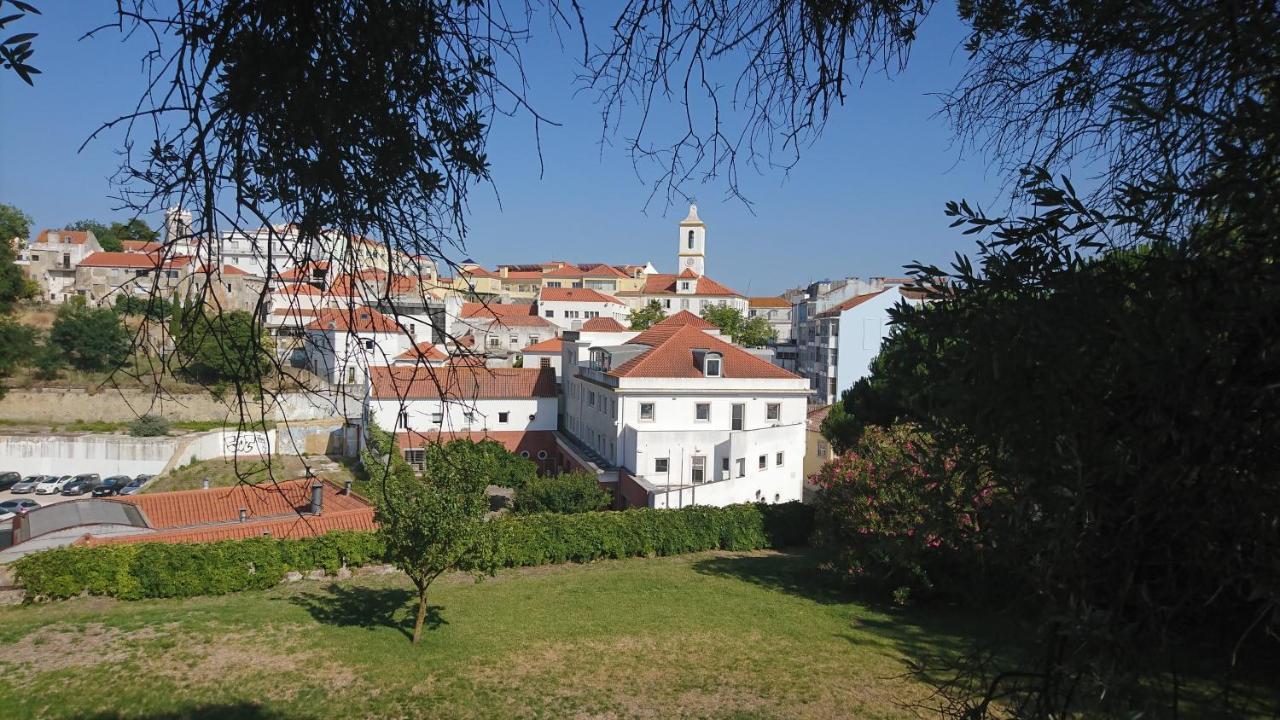 Casa Do Criativo Bed&Breakfast Almada Exteriör bild